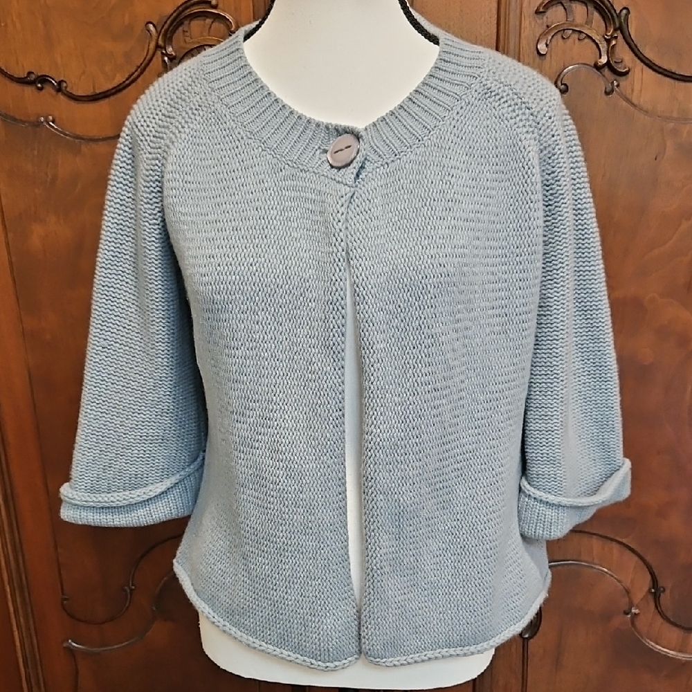 MaxMara Pure 100%  Cashmere Shrug Dusty Blue Rolled Hems Button Closure Sz M
